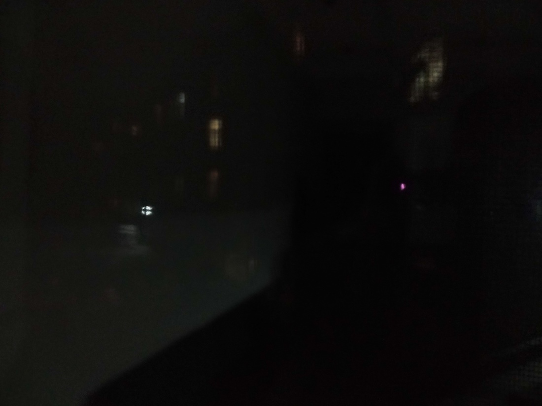 Я смотрю в окно