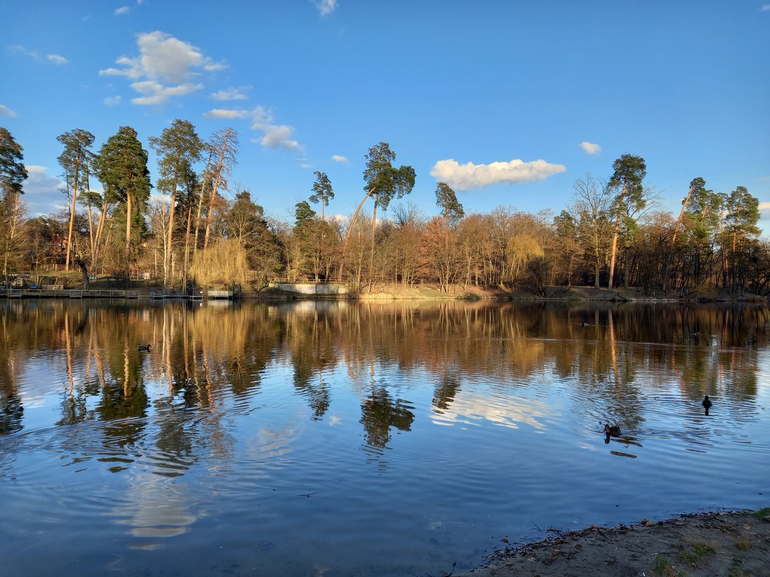 Крокує Україною Весна.