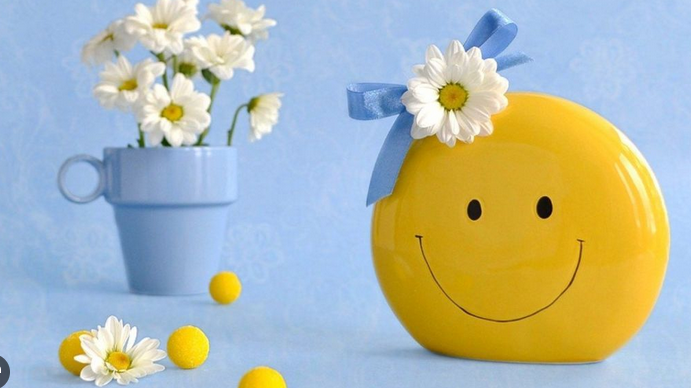 Ти посміхнись до всього світу