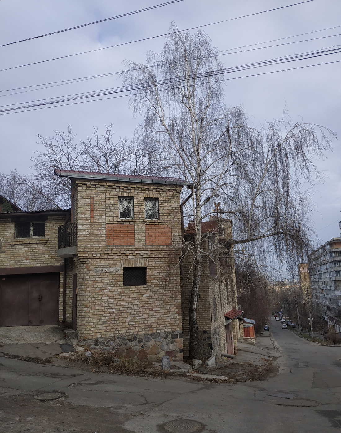 В звичайних будинках 