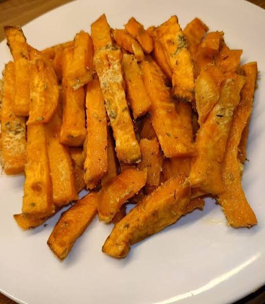 Мама,чаклунка кухонна