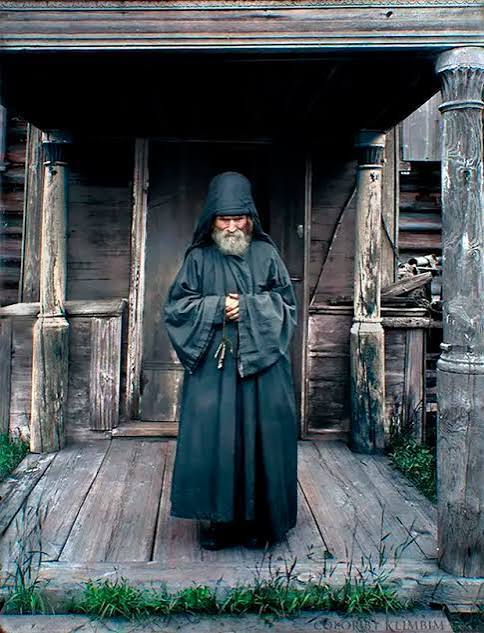 Про людей-пустельників